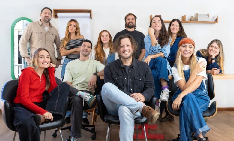 The Pooshlo team